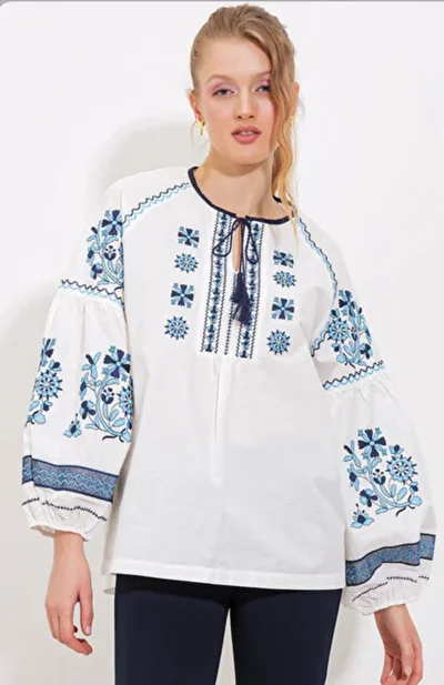 شومیز آبی گلدوزی